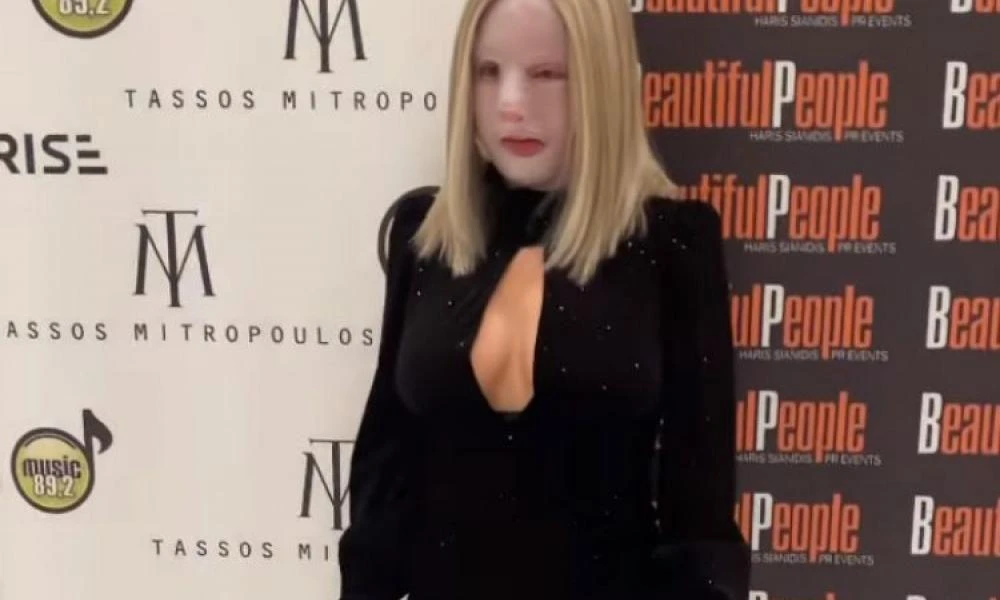 Ιωάννα Παλιοσπύρου: «Ήρθε η ώρα να ξανασυστηθούμε» – Δείχνει το πρόσωπό της χωρίς τη μάσκα